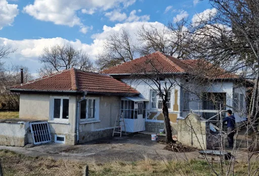 Construction and repair works of a house near Dobrich and General Toshevo