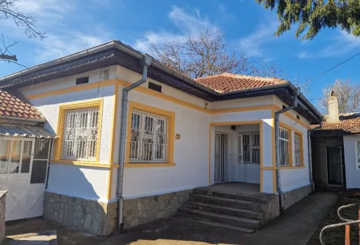 Construction and repair works of a house near Dobrich and General Toshevo