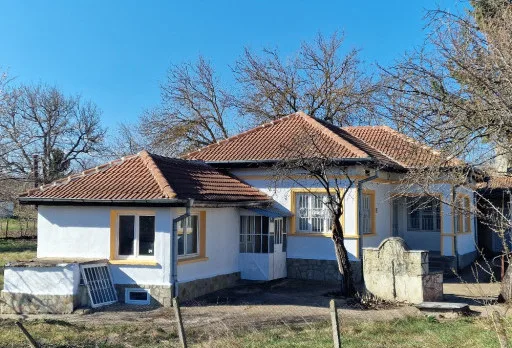 Construction and repair works of a house near Dobrich and General Toshevo