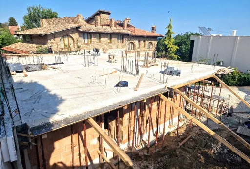 Двуетажна къща "до ключ" – Варна