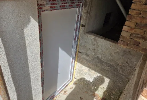 Bau-, Reparatur- und Landschaftsgestaltungsarbeiten an einem Haus in Varna