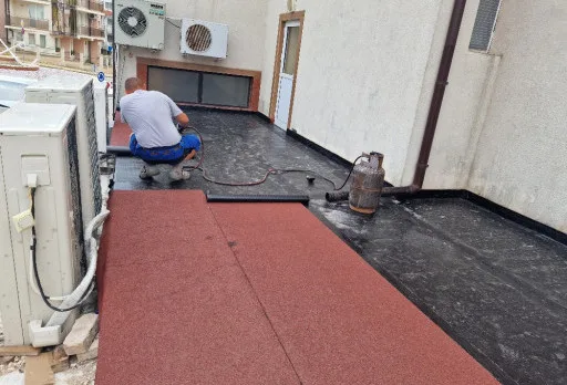 Строителство и ремонт на супермаркет в Балчик