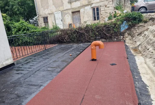 Строителство и ремонт на супермаркет в Балчик