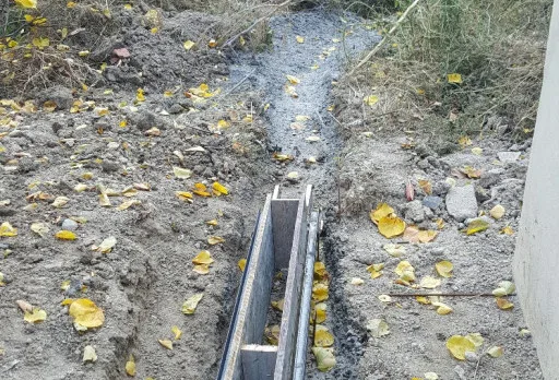 Строителство на отводнителен канал на вила в Албена