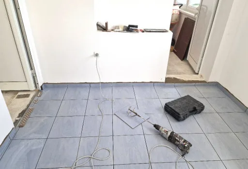 Bau-, Reparatur- und Landschaftsgestaltungsarbeiten an einem Haus in Varna