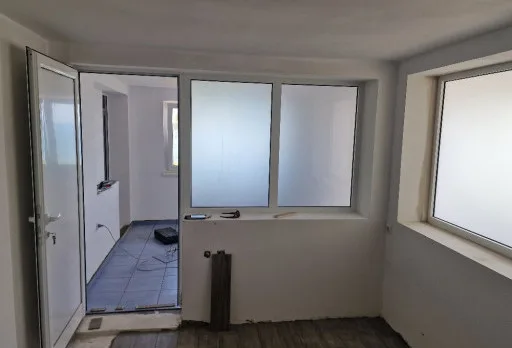 Bau-, Reparatur- und Landschaftsgestaltungsarbeiten an einem Haus in Varna