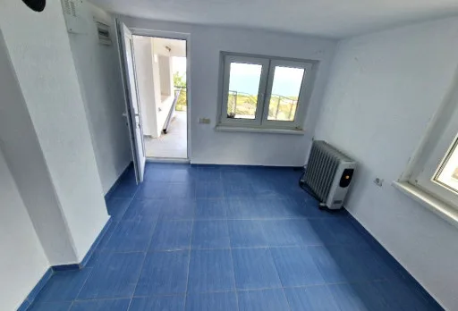 Bau-, Reparatur- und Landschaftsgestaltungsarbeiten an einem Haus in Varna