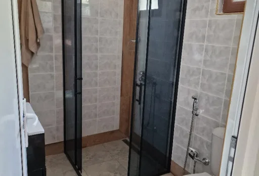 Класическа къща с покрив от керемиди – Рогачево 