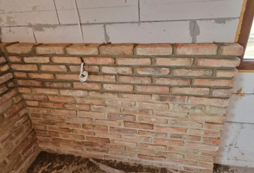 Класическа къща с покрив от керемиди – Рогачево 