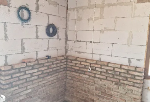 Класическа къща с покрив от керемиди – Рогачево 