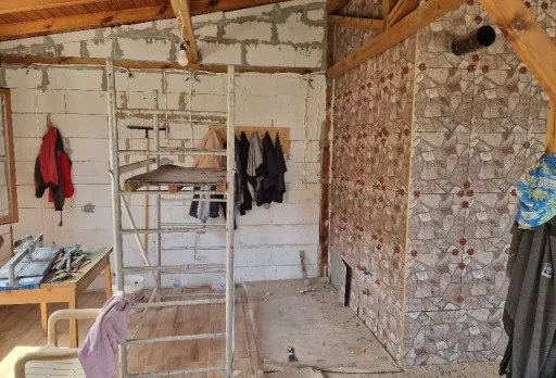 Класическа къща с покрив от керемиди – Рогачево 