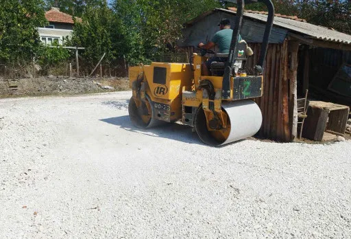 Parking lots, landscaping and concrete flooring in General Toshevo