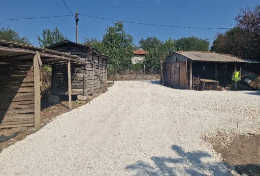 Parking lots, landscaping and concrete flooring in General Toshevo