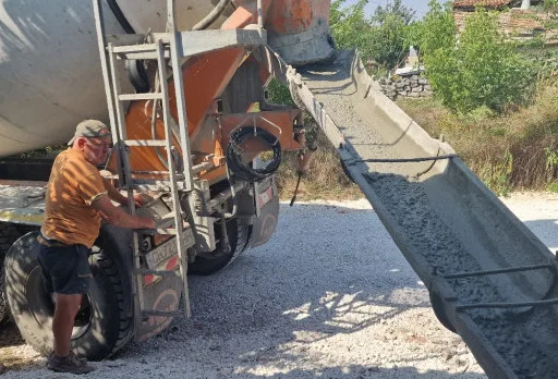 Parking lots, landscaping and concrete flooring in General Toshevo