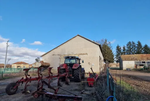 Строителство и ремонт на работилница за селскостопански машини в Добрич