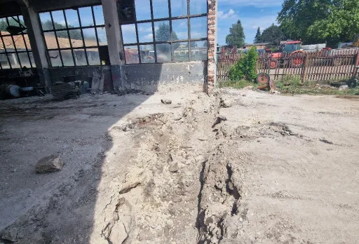 Строителство и ремонт на работилница за селскостопански машини в Добрич