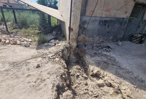 Строителство и ремонт на работилница за селскостопански машини в Добрич