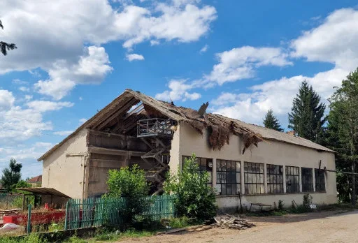 Строителство и ремонт на работилница за селскостопански машини в Добрич