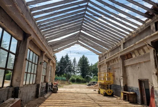 Строителство и ремонт на работилница за селскостопански машини в Добрич