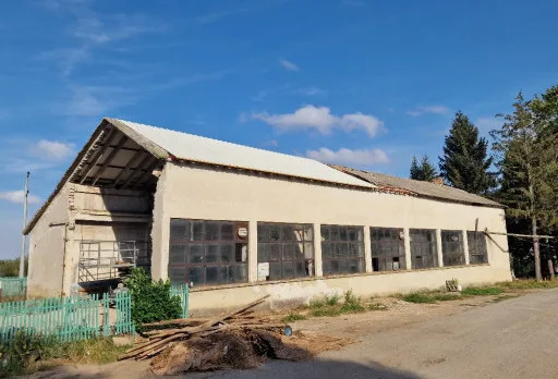 Строителство и ремонт на работилница за селскостопански машини в Добрич