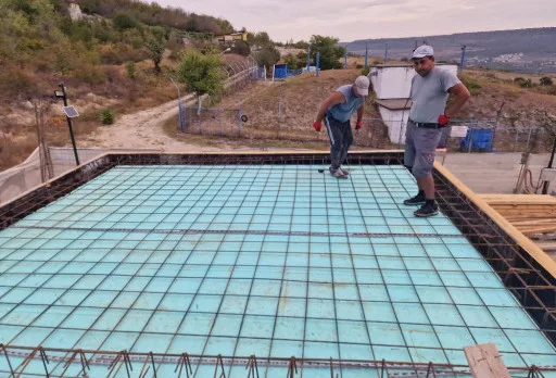 Класическа къща с покрив от керемиди – Рогачево 