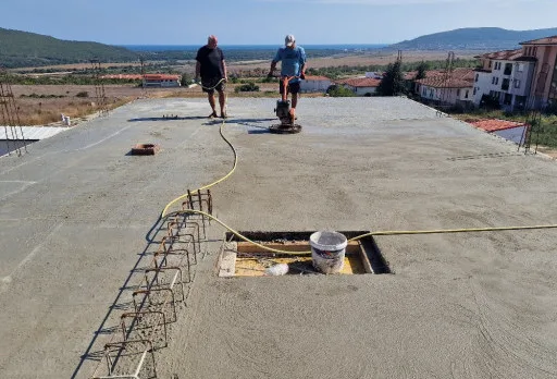 Класическа къща с покрив от керемиди – Рогачево 