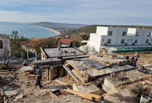 Строителство на къща в Балчик