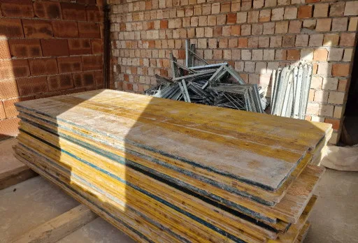 Класическа къща с покрив от керемиди – Рогачево 