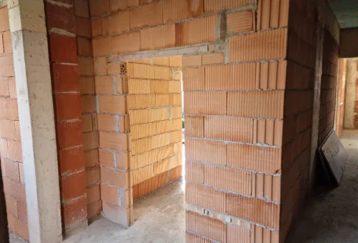 Класическа къща с покрив от керемиди – Рогачево 