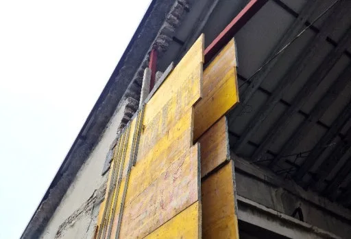 Строителство и ремонт на работилница за селскостопански машини в Добрич