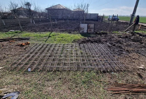 Bau- und Reparaturarbeiten an einem Haus in Balchik, Golfplatz