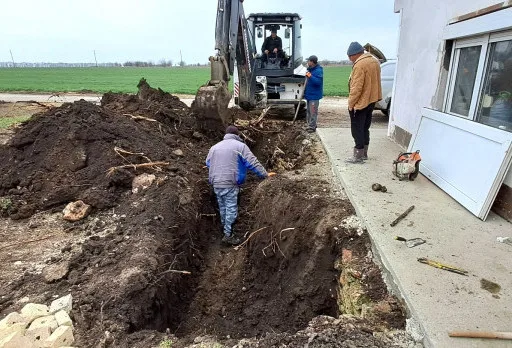 Bau- und Reparaturarbeiten an einem Haus in Balchik, Golfplatz