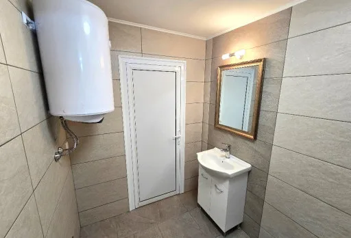 Bau- und Reparaturarbeiten an einem Haus in Balchik, Golfplatz