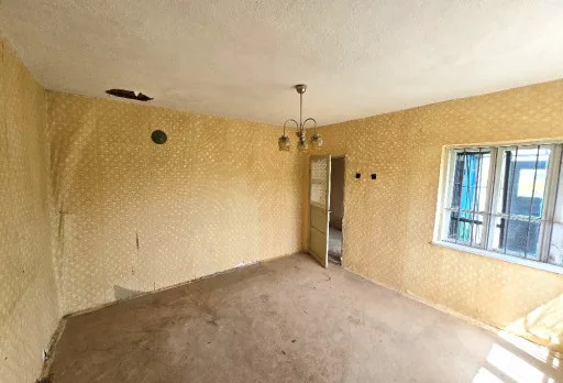 Bau- und Reparaturarbeiten an einem Haus in Kavarna