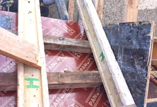 Bau- und Reparaturarbeiten an einem Haus in Kavarna