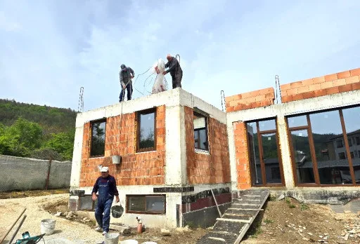 Класическа къща с покрив от керемиди – Рогачево 