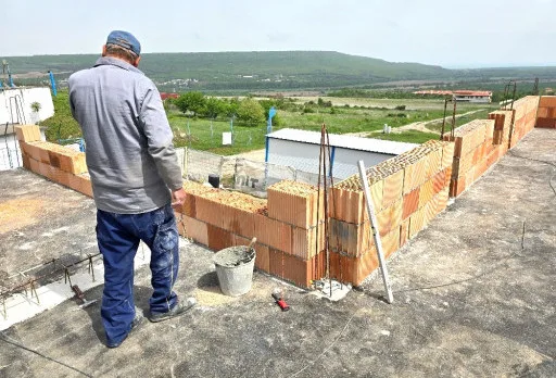 Класическа къща с покрив от керемиди – Рогачево 