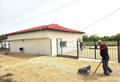 Bau- und Reparaturarbeiten an einem Haus in Balchik, Golfplatz