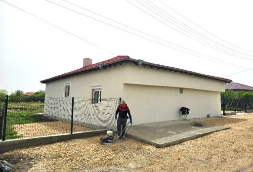 Bau- und Reparaturarbeiten an einem Haus in Balchik, Golfplatz