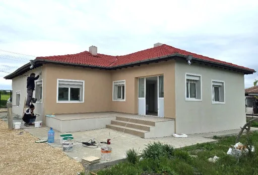Bau- und Reparaturarbeiten an einem Haus in Balchik, Golfplatz