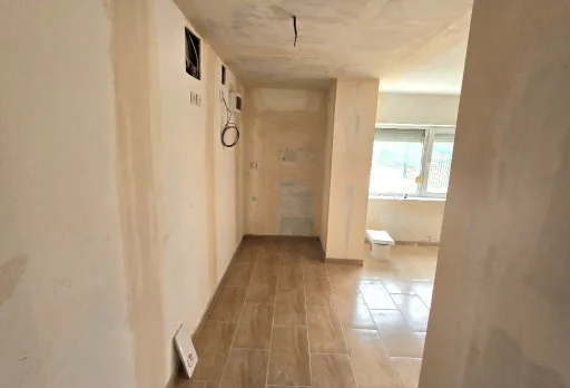 Bau- und Reparaturarbeiten an einem Haus in Balchik, Golfplatz