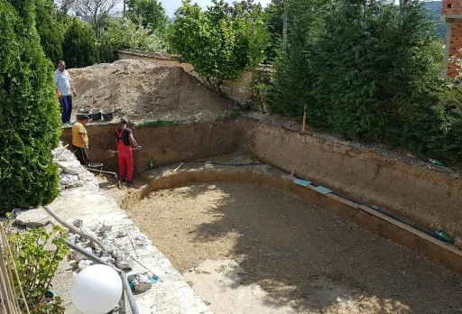 Строителство на басейн в Балчик