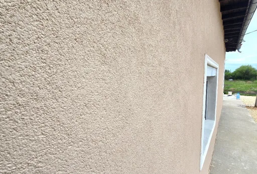 Bau- und Reparaturarbeiten an einem Haus in Balchik, Golfplatz