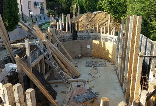 Строителство на басейн в Балчик