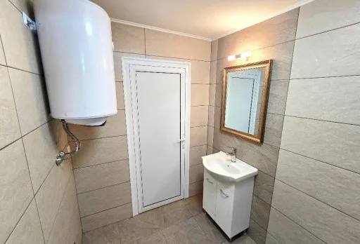 Bau- und Reparaturarbeiten an einem Haus in Balchik, Golfplatz