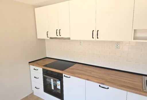 Bau- und Reparaturarbeiten an einem Haus in Balchik, Golfplatz