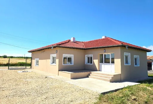 Bau- und Reparaturarbeiten an einem Haus in Balchik, Golfplatz