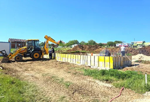 Къща на етап груб строеж във Варна