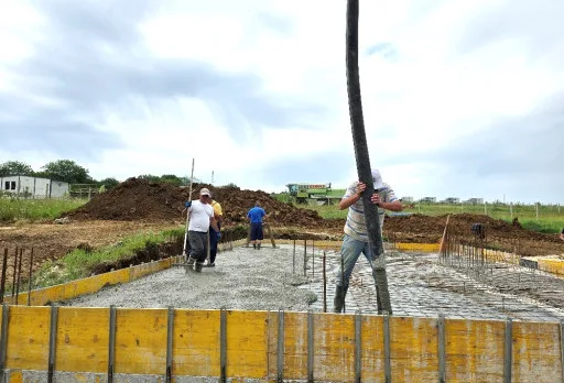 Къща на етап груб строеж във Варна