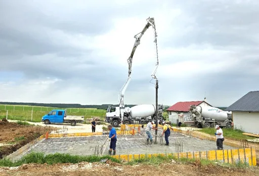 Къща на етап груб строеж във Варна